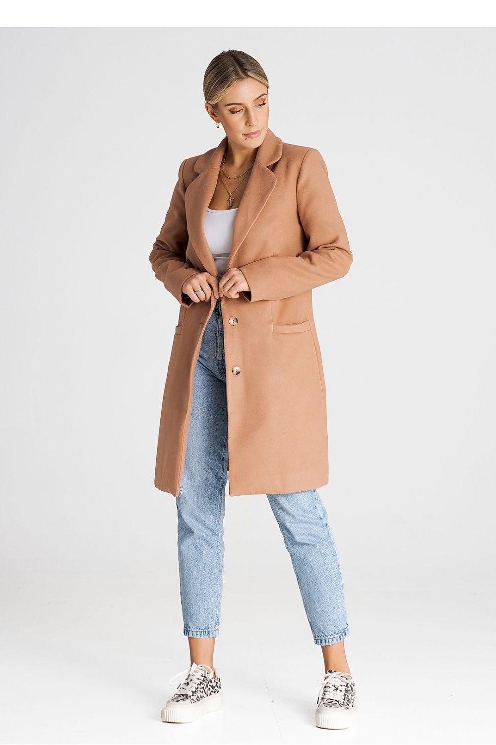 Knee Length Buttoned Coat