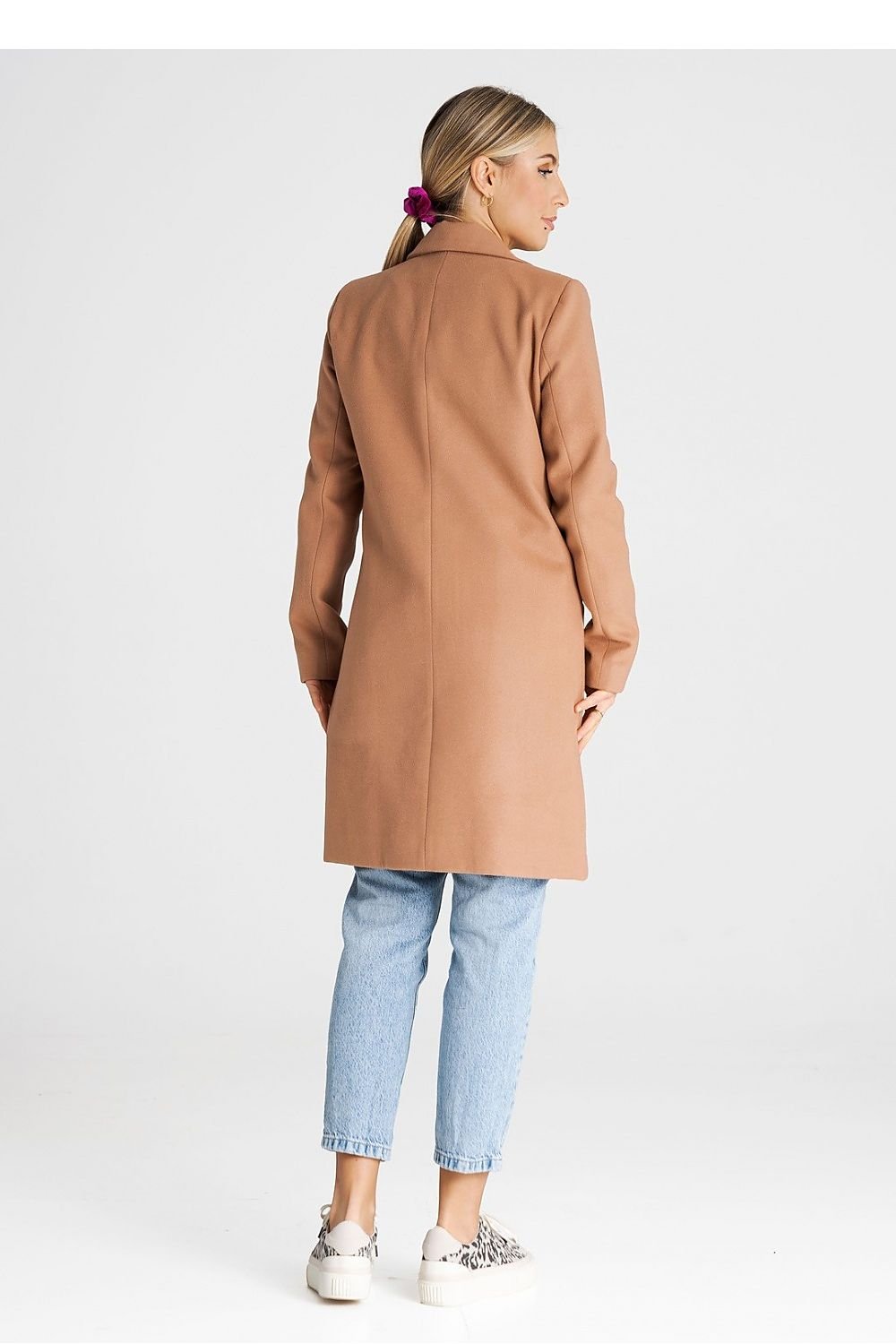 Knee Length Buttoned Coat