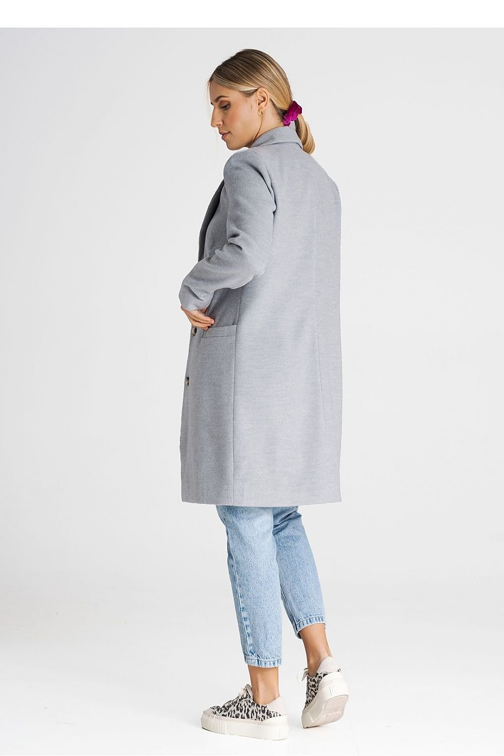 Knee Length Buttoned Coat