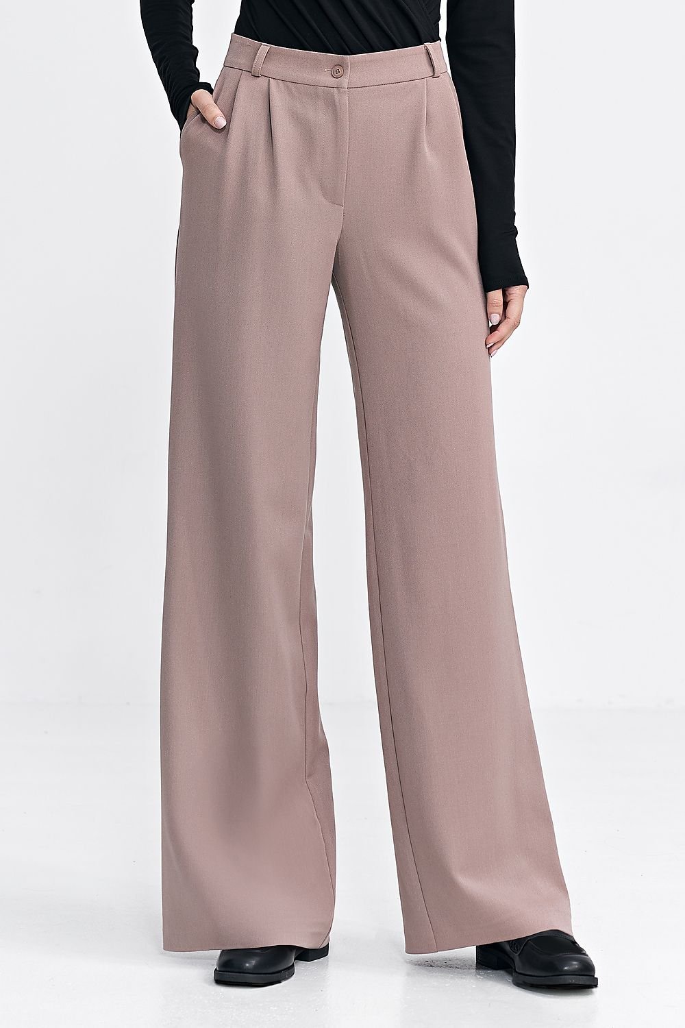 Relaxed Fit Trousers