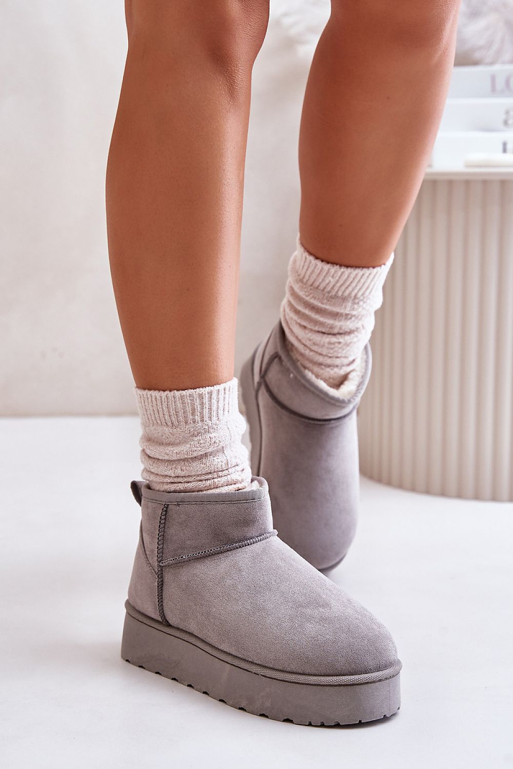 Low Upper Slip-On Snow Boots