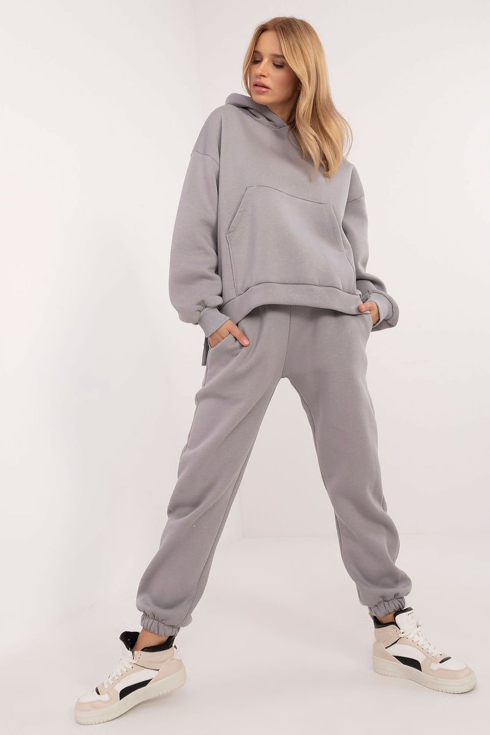 Sweatshirt & Pants Outfit Set