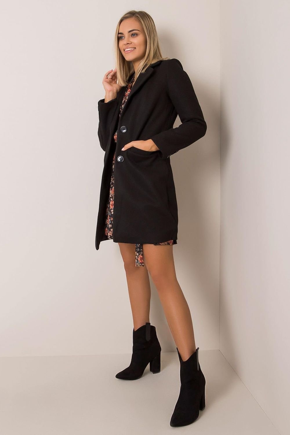Single-Breasted Mid-Length Coat
