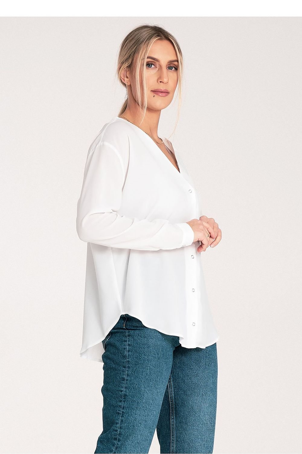 Long Sleeve V-Neck Buttoned Blouse