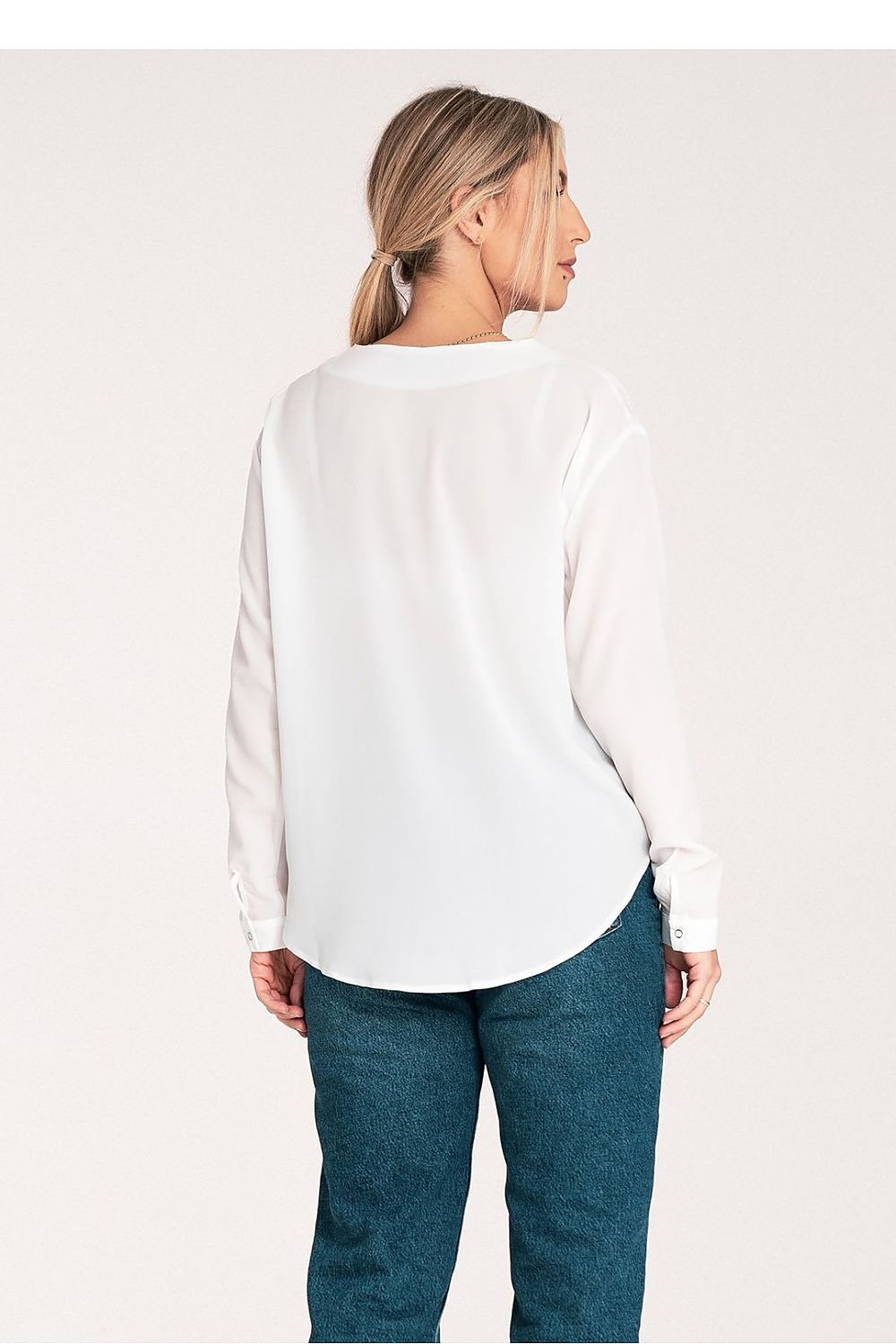 Long Sleeve V-Neck Buttoned Blouse