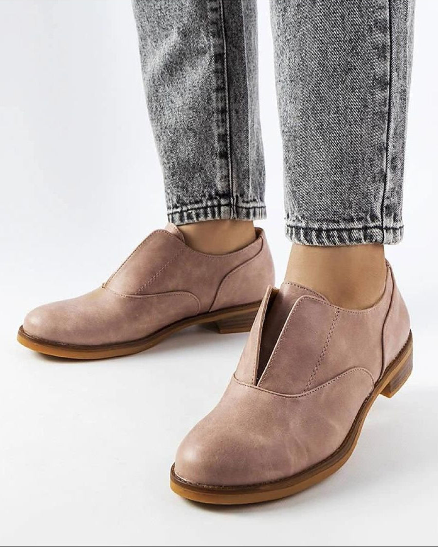  Low Shoes model 207055 Solea 