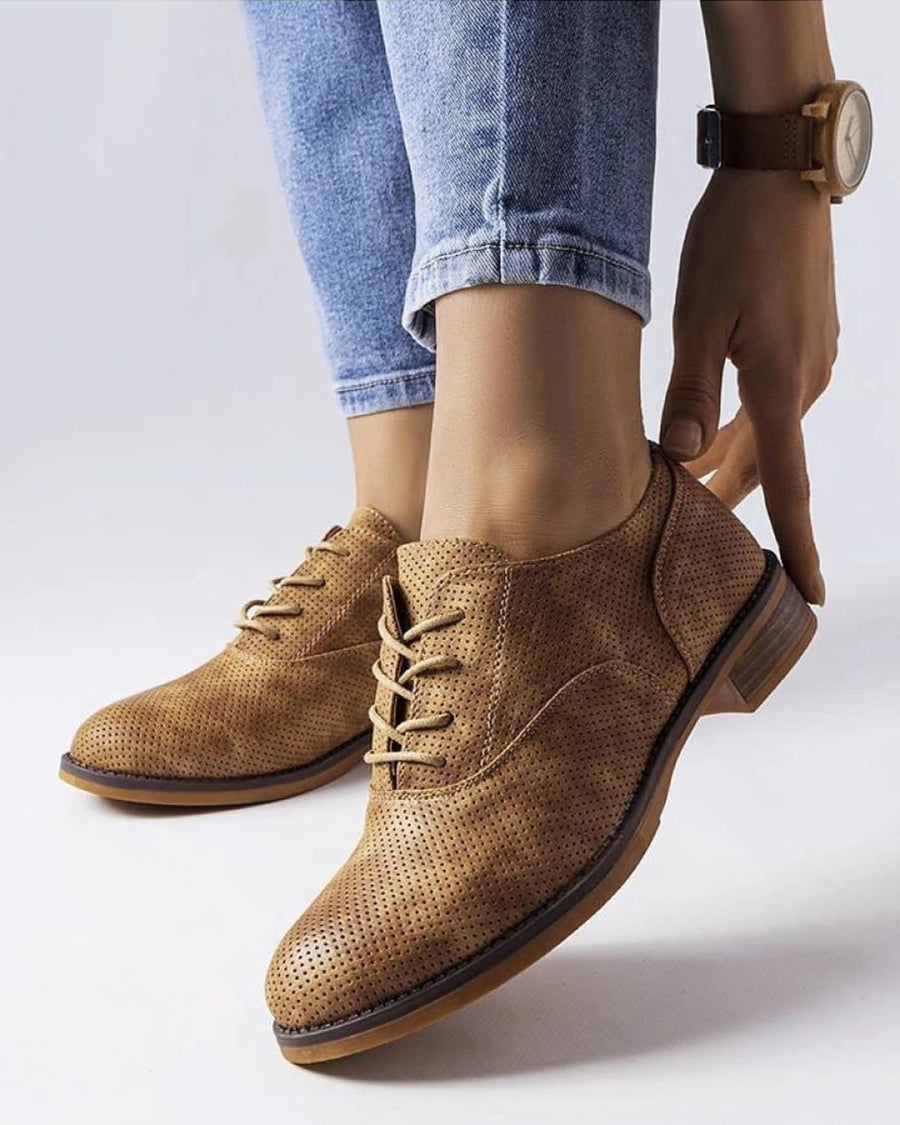  Low Shoes model 207082 Solea 