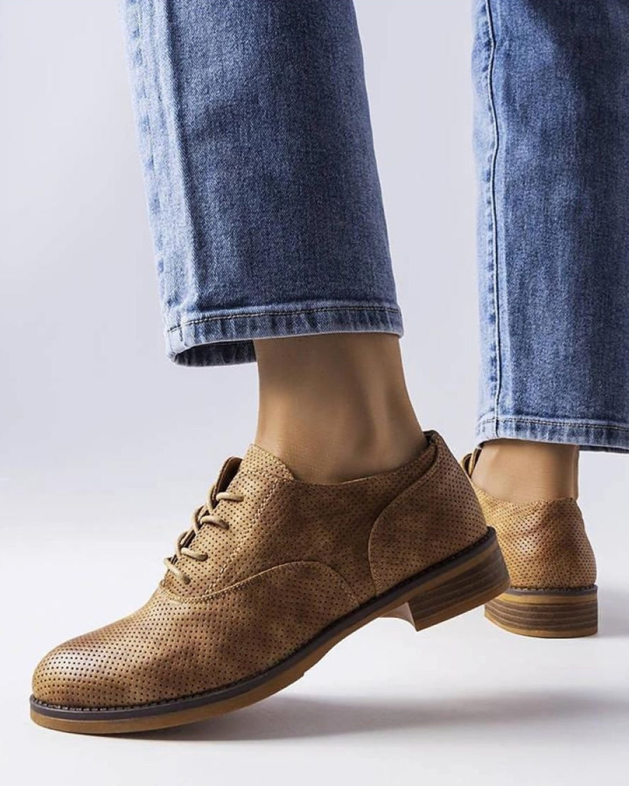  Low Shoes model 207082 Solea 