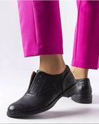  Low Shoes model 207083 Solea 