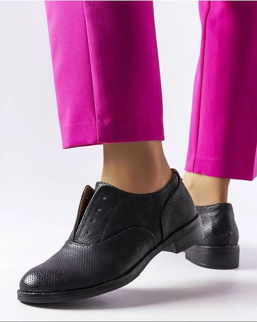  Low Shoes model 207083 Solea 