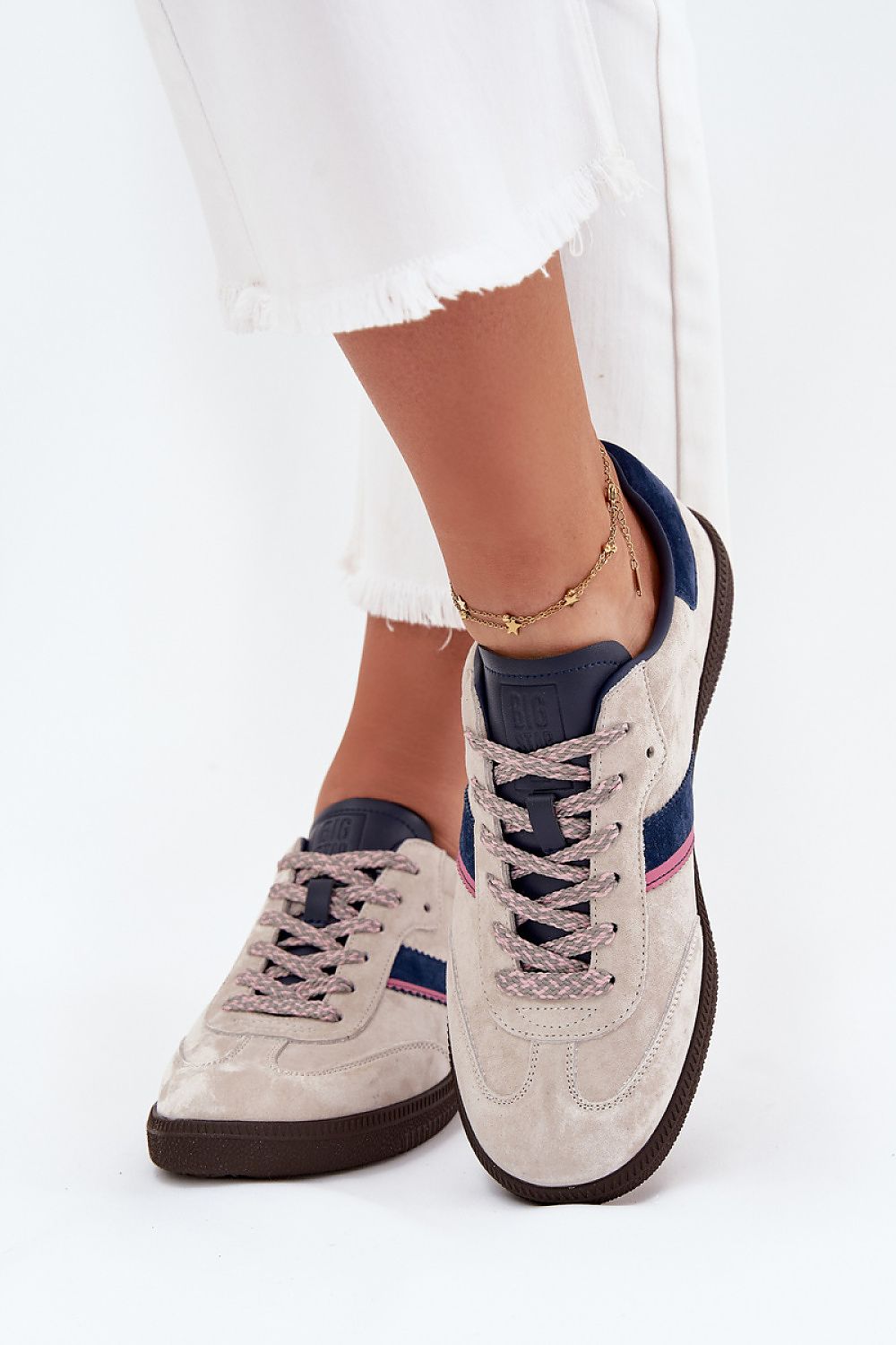  Sport Shoes model 216481 Step in style 