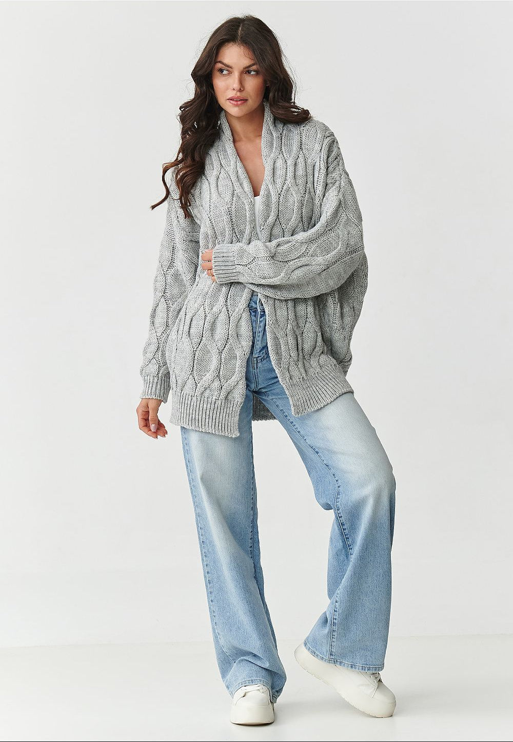  Cardigan model 217410 Makadamia 