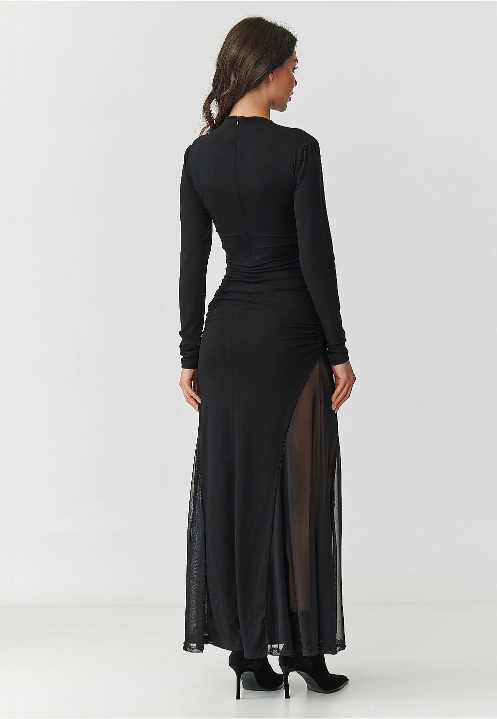  Long dress model 218109 Makadamia 