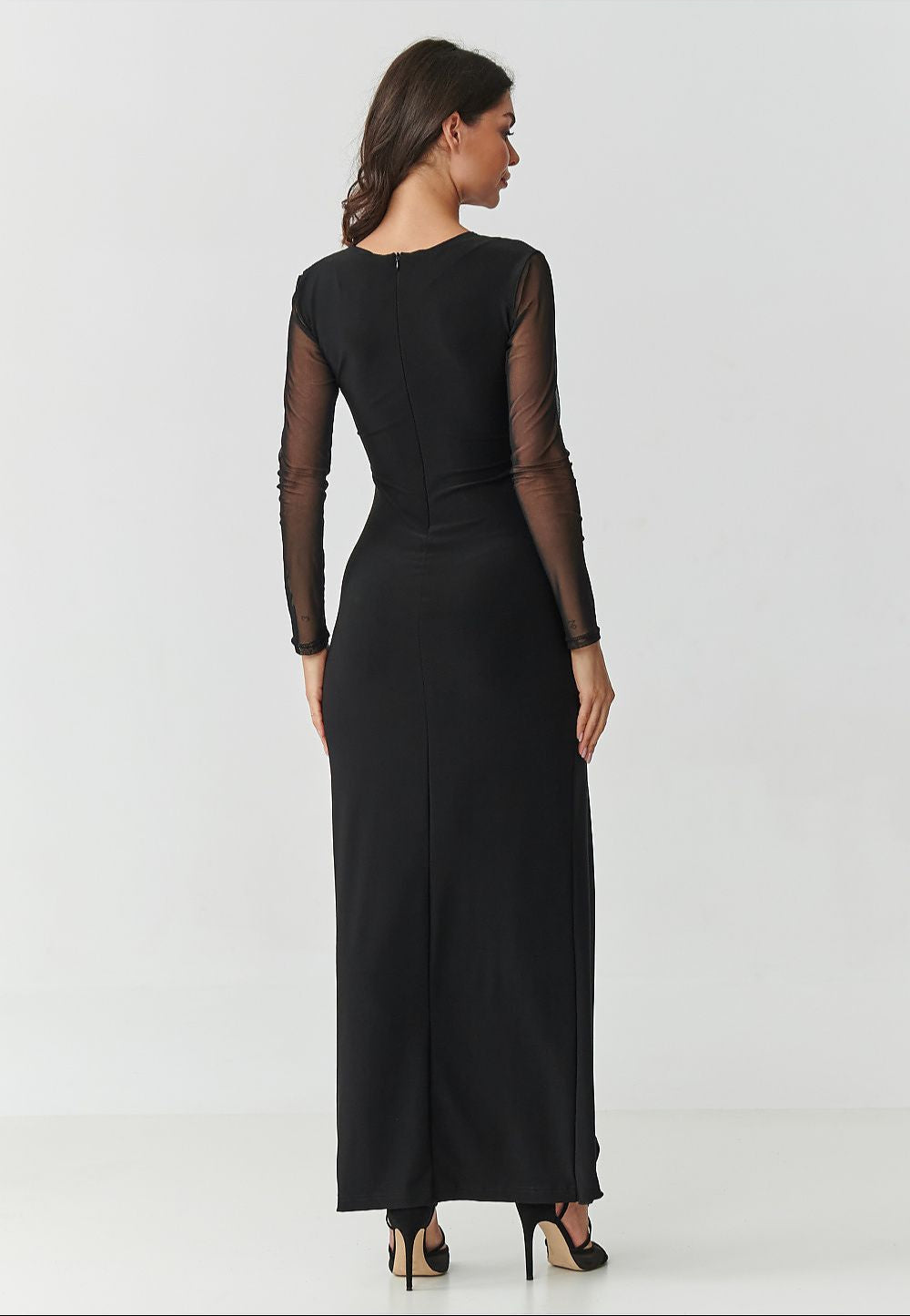  Long dress model 218110 Makadamia 