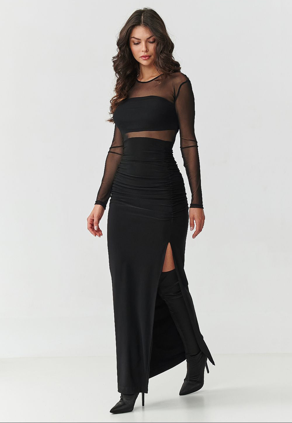  Long dress model 218306 Makadamia 