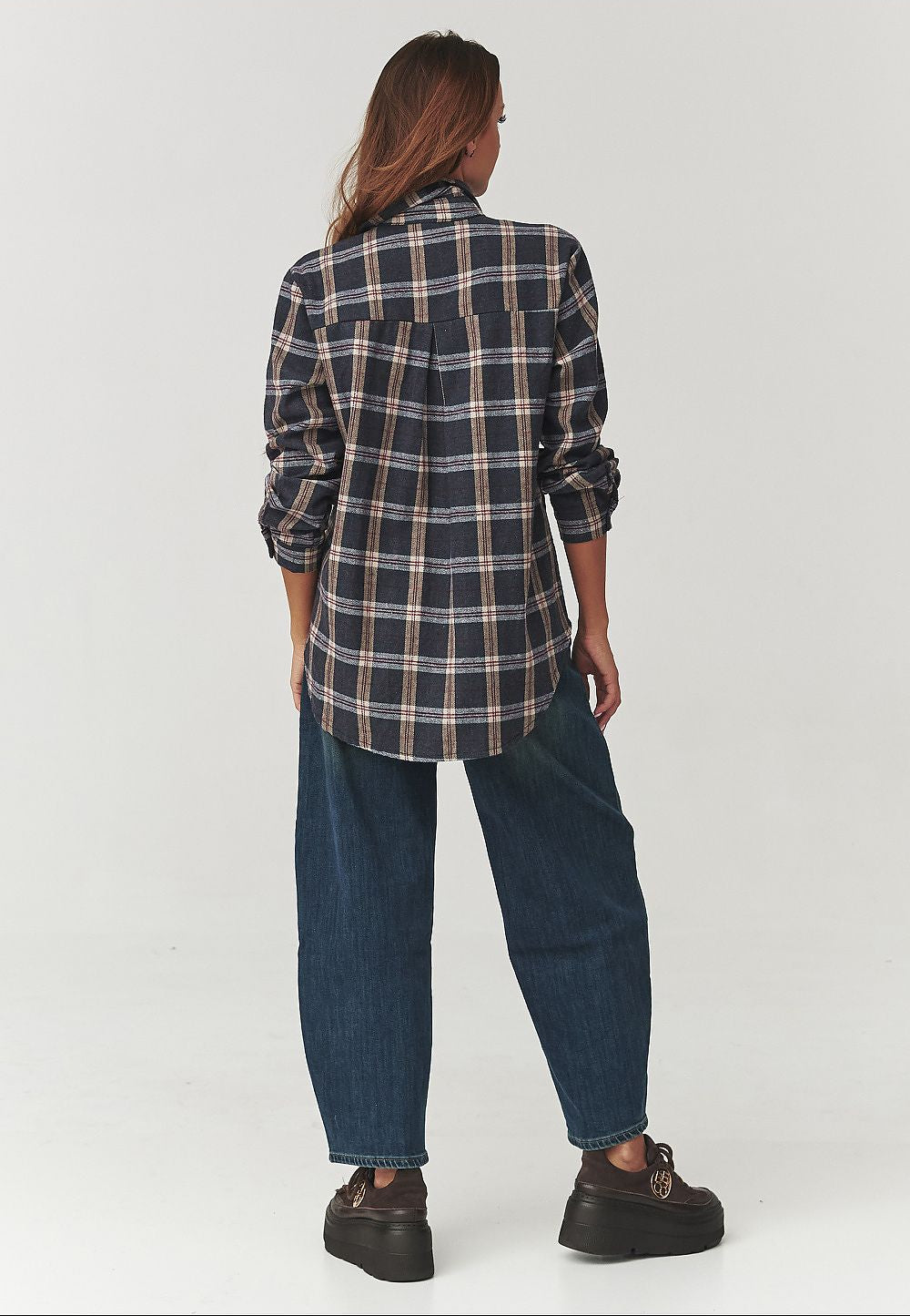  Long sleeve shirt model 219730 Makadamia 