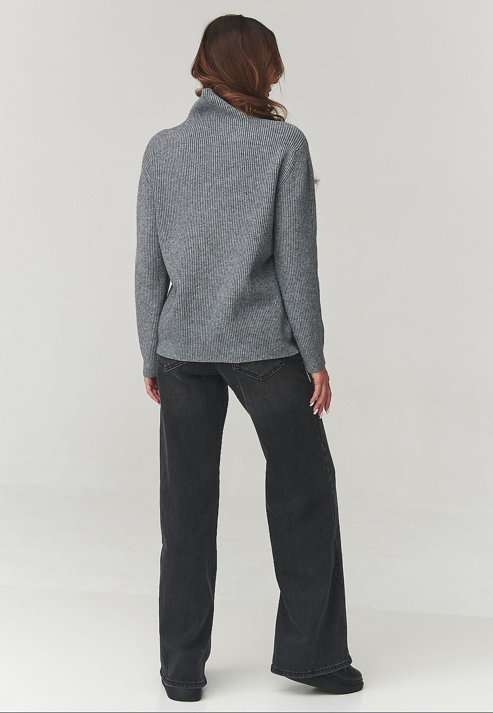  Turtleneck model 220772 Makadamia 