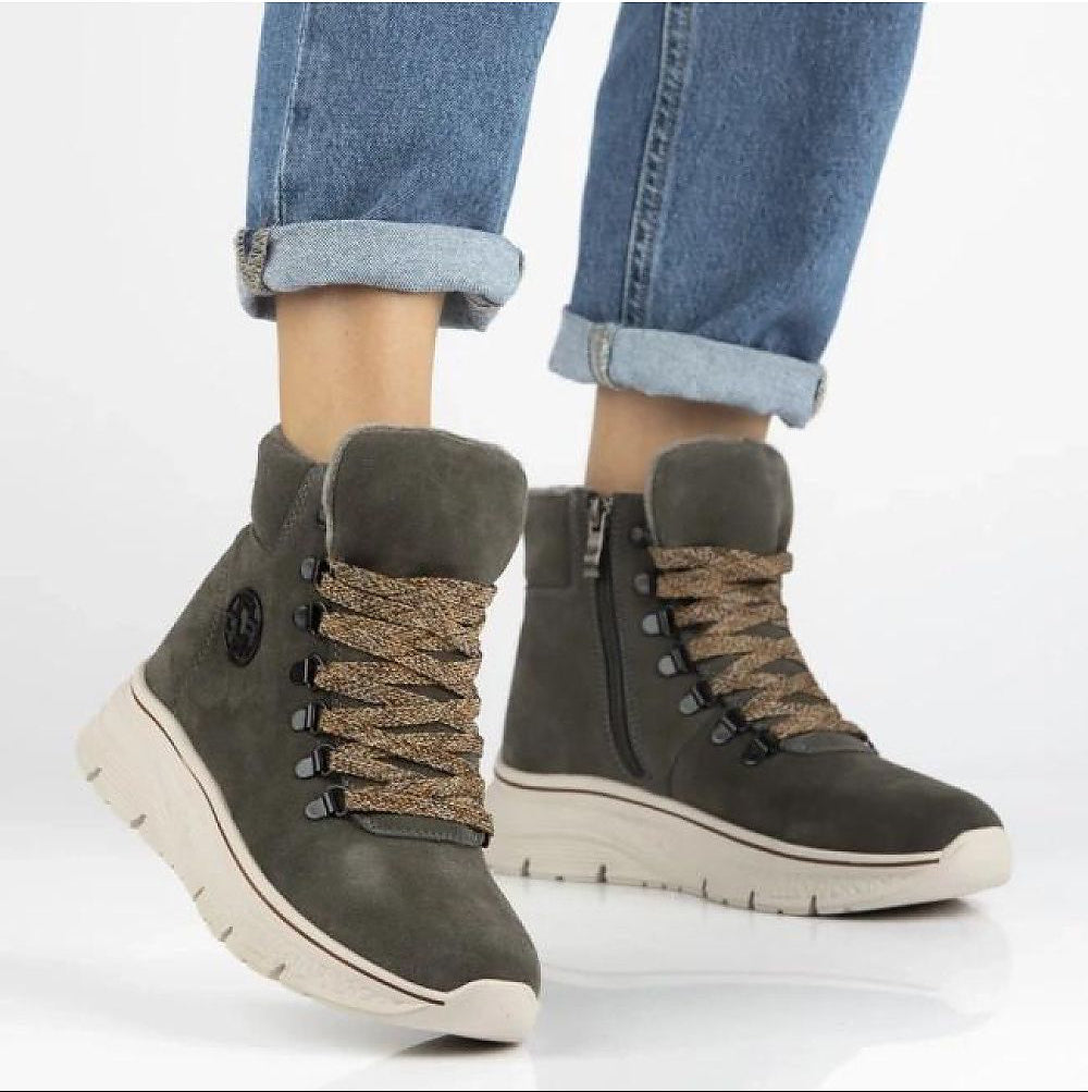  Platform boots model 222012 Solea 