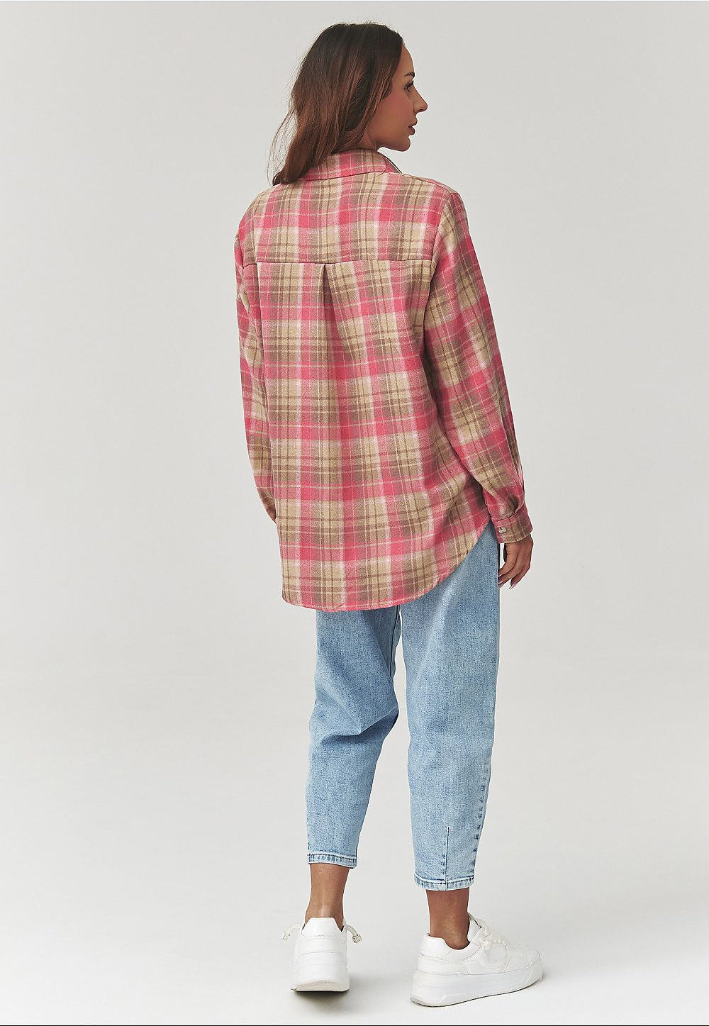  Long sleeve shirt model 223231 Makadamia 