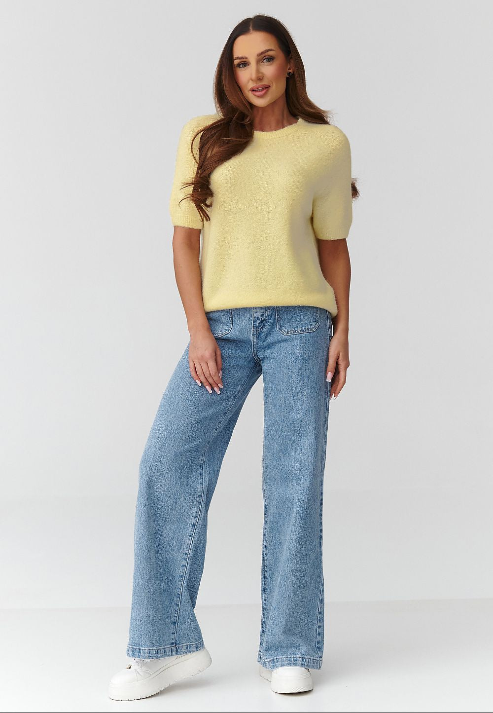  Short sleeve sweater model 224077 Makadamia 