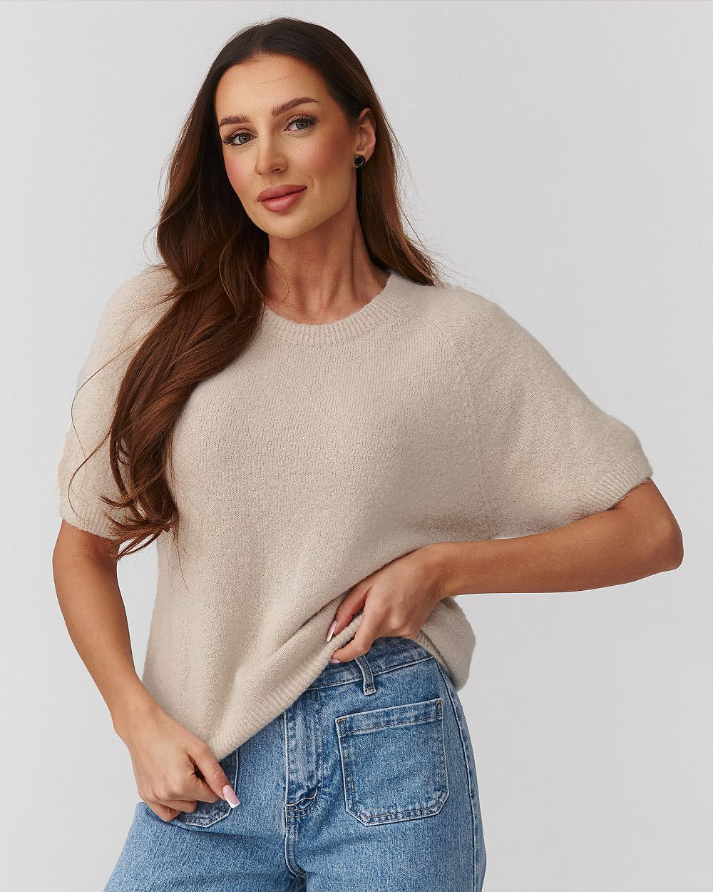  Short sleeve sweater model 224081 Makadamia 