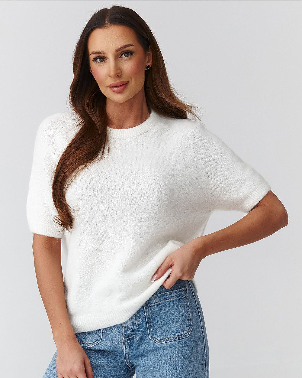  Short sleeve sweater model 224082 Makadamia 