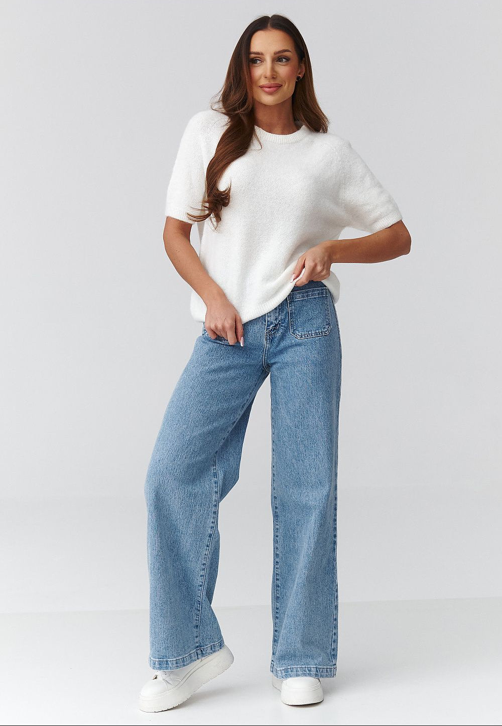  Short sleeve sweater model 224082 Makadamia 