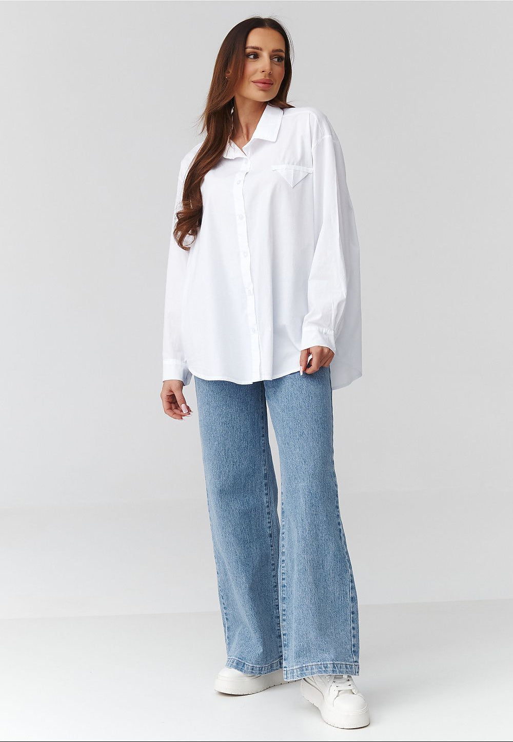  Long sleeve shirt model 224103 Makadamia 