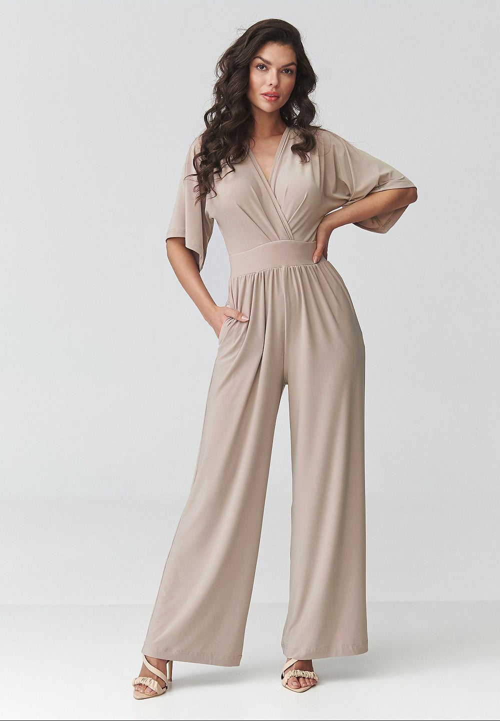  Suit model 226848 Makadamia 