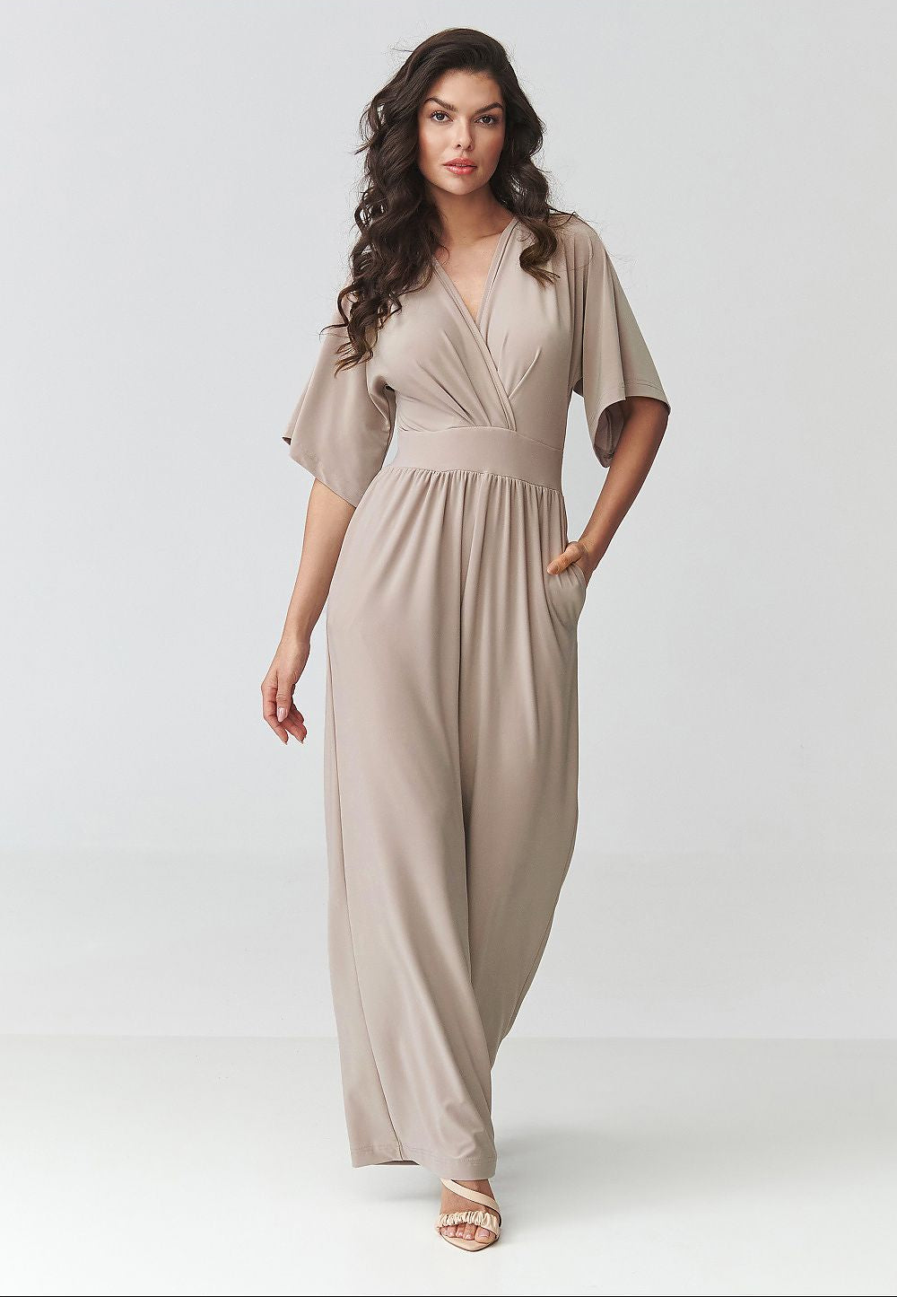  Suit model 226848 Makadamia 