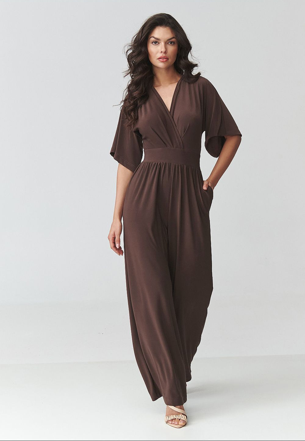  Suit model 226850 Makadamia 