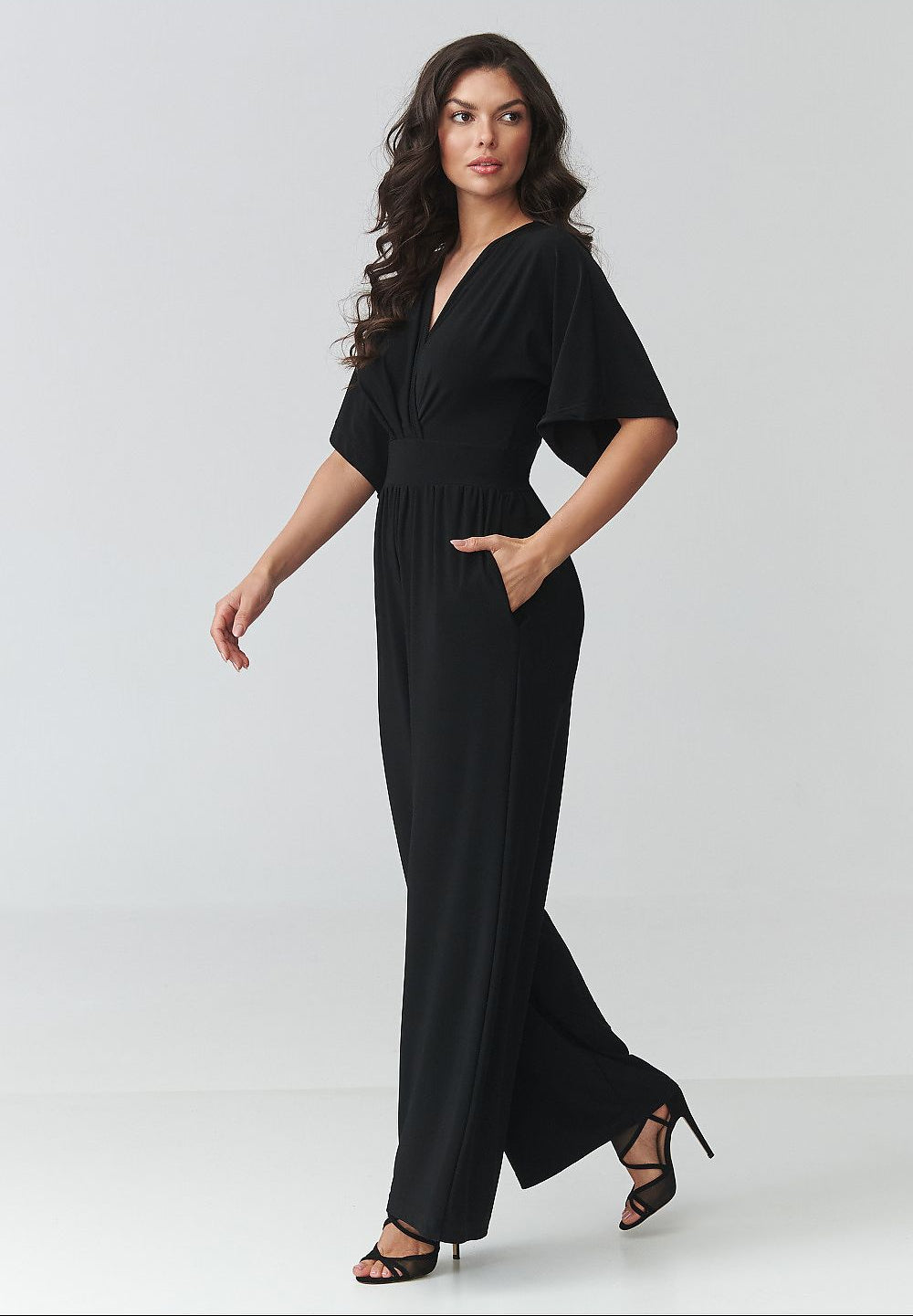  Suit model 226851 Makadamia 