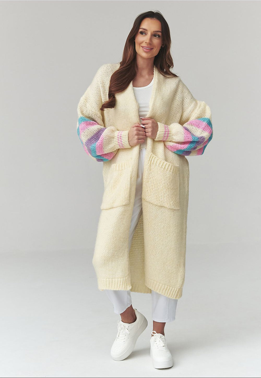  Cardigan model 226868 Makadamia 