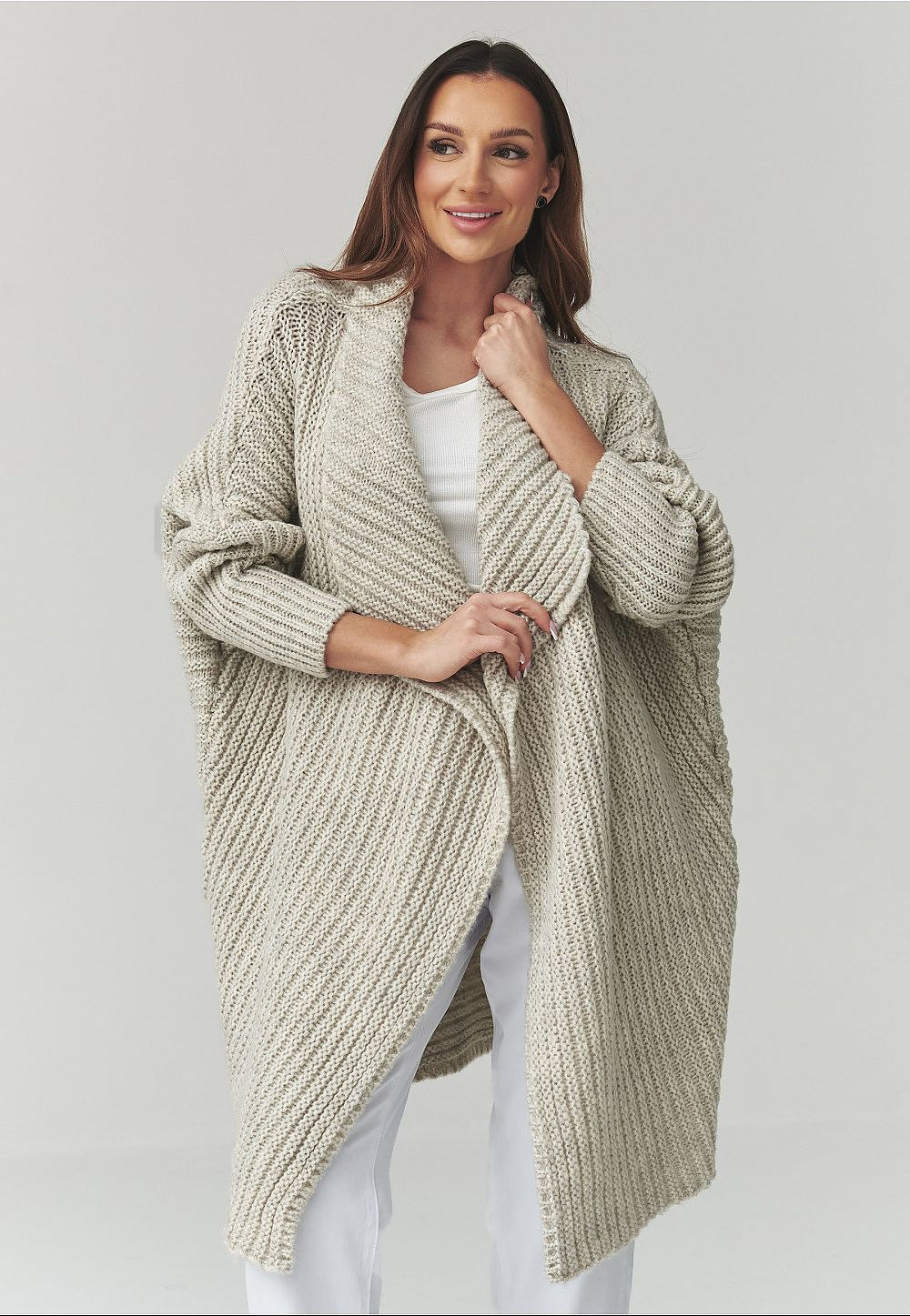  Cardigan model 226880 Makadamia 