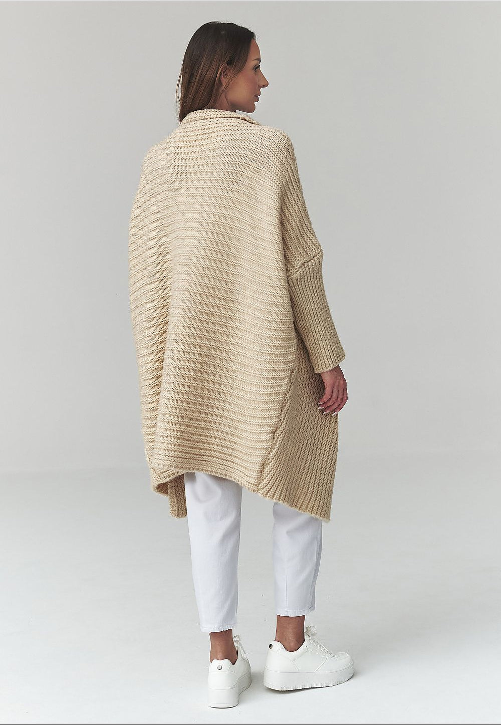  Cardigan model 226881 Makadamia 