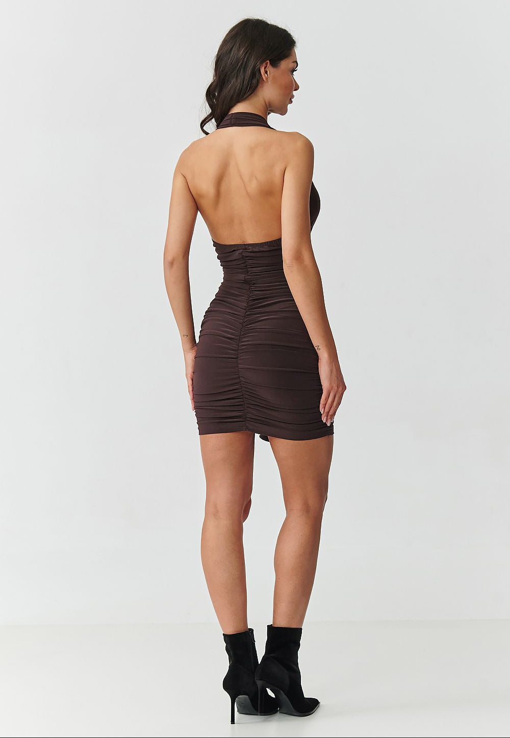  Short dress model 228319 Makadamia 