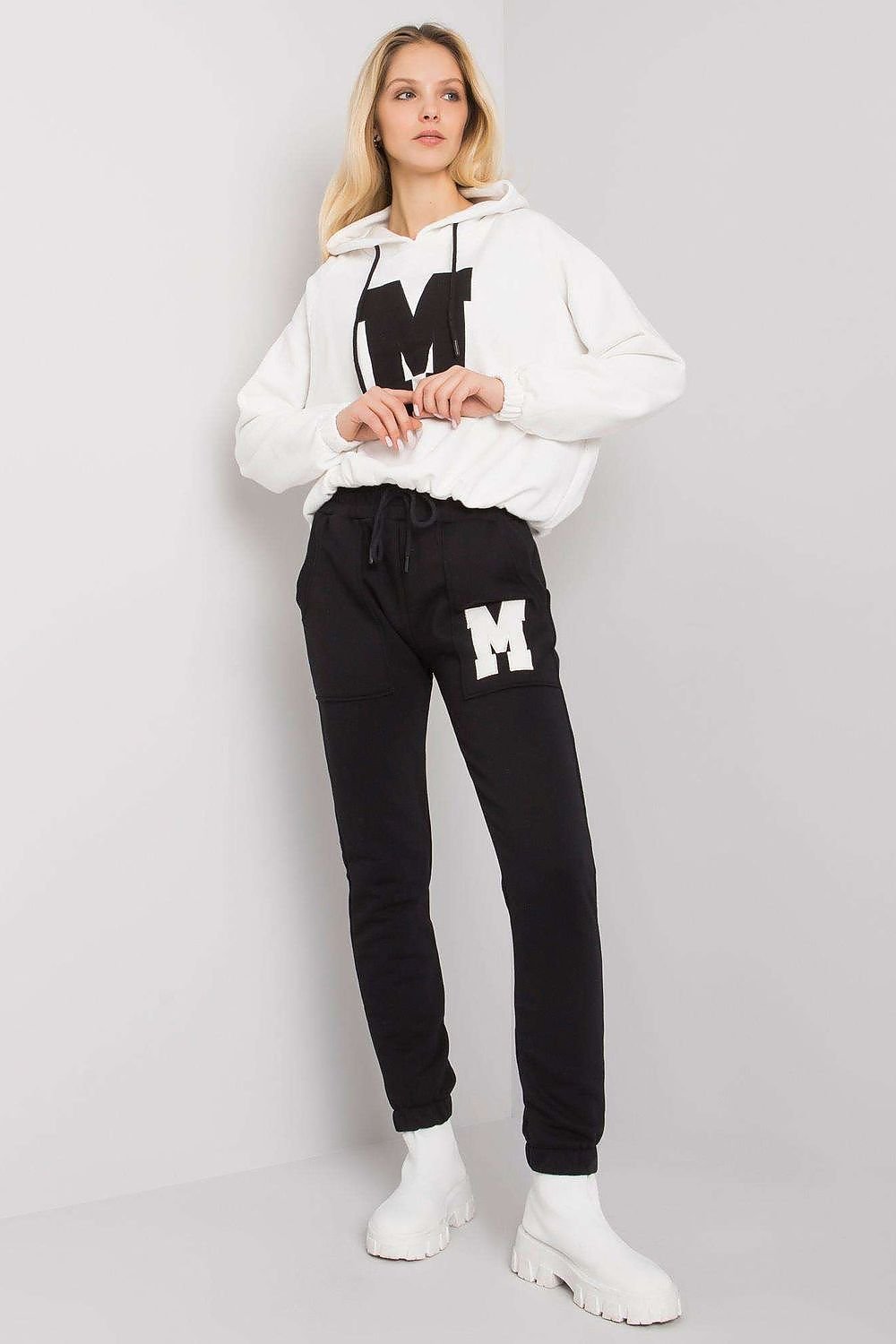 Hoodie & Sweatpants 'M' Set