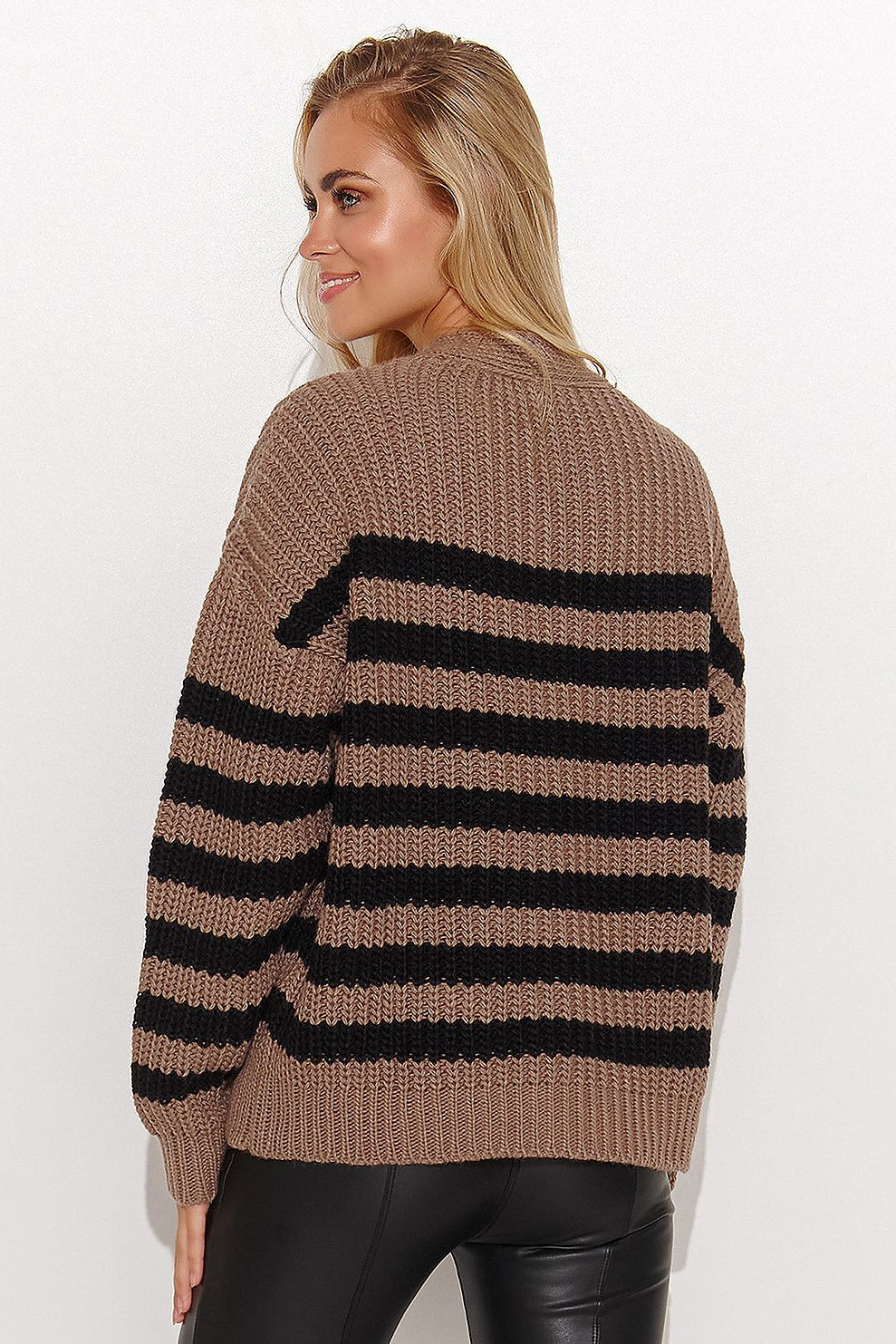  Cardigan model 185291 Makadamia 