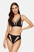 Striking Soft Bra Black