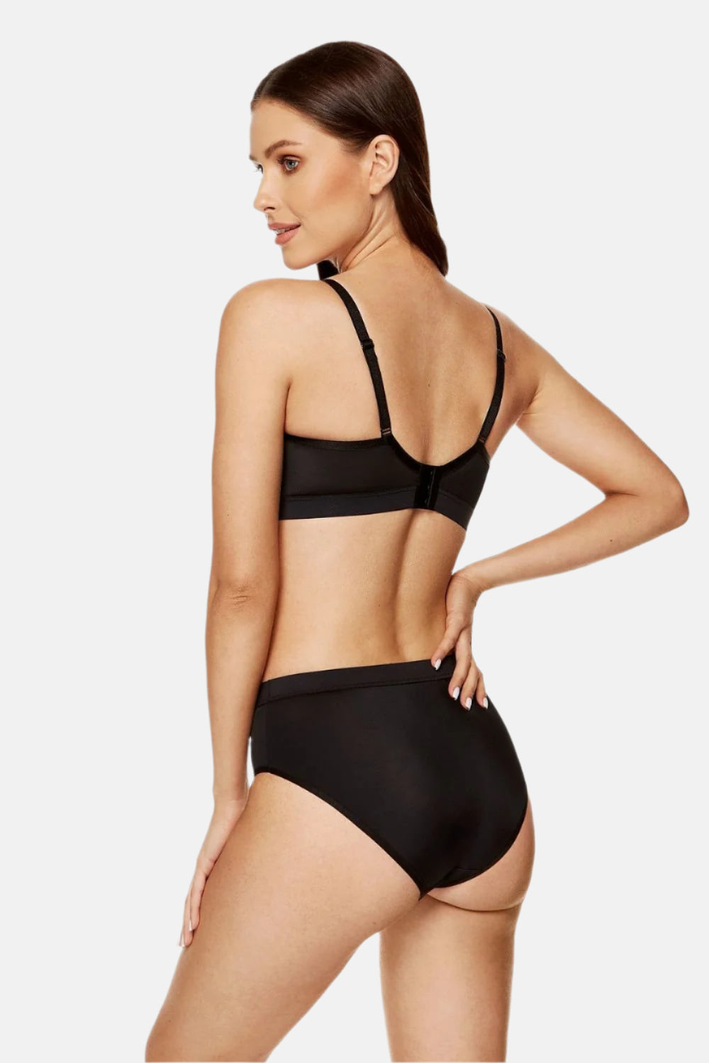 Striking Soft Bra Black