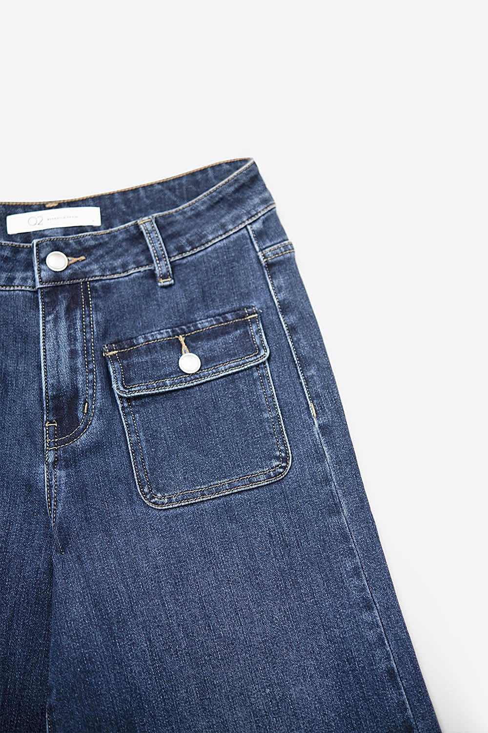 Dark Wash Blue Wide-Leg Denim Jeans with Button Detail