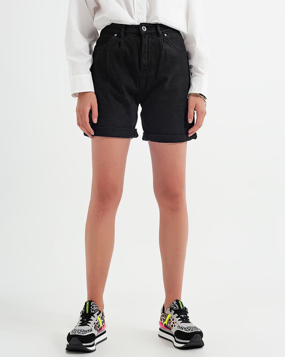 Denim Mom Shorts in Black