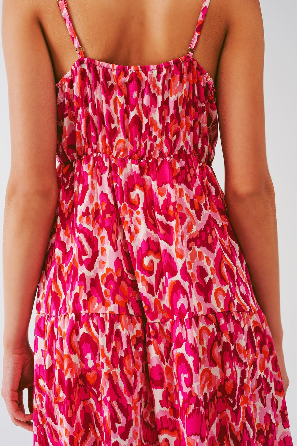 Floral Print Maxi Dress with V-Neck in Pink