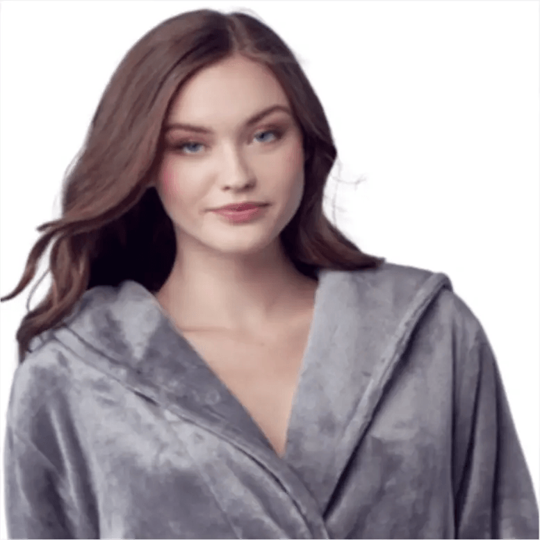 Women’s Plush Hooded Robe Spa-Worthy Comfort at Home