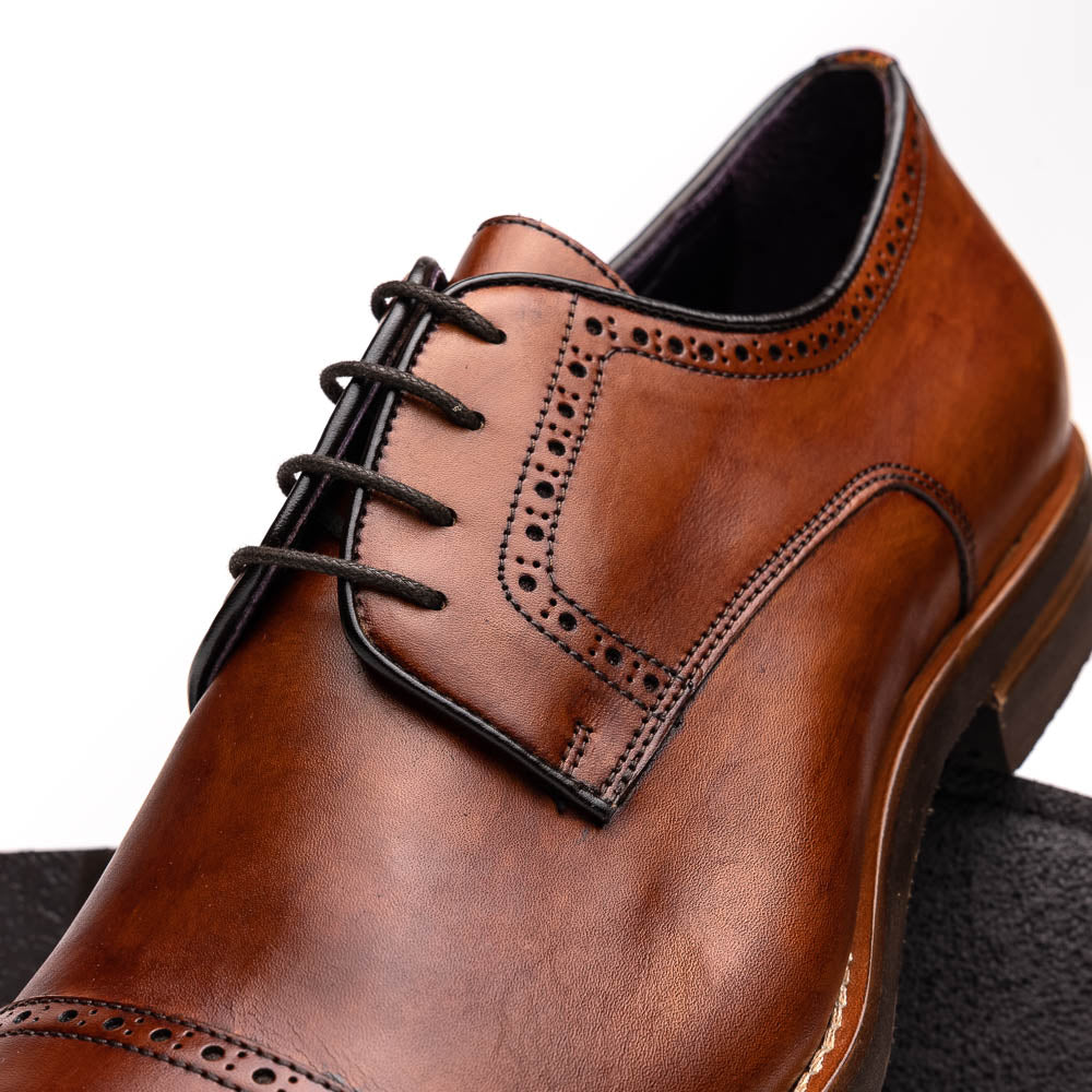 Giovanni Italian Calfskin Lace-Up Shoe | Cognac