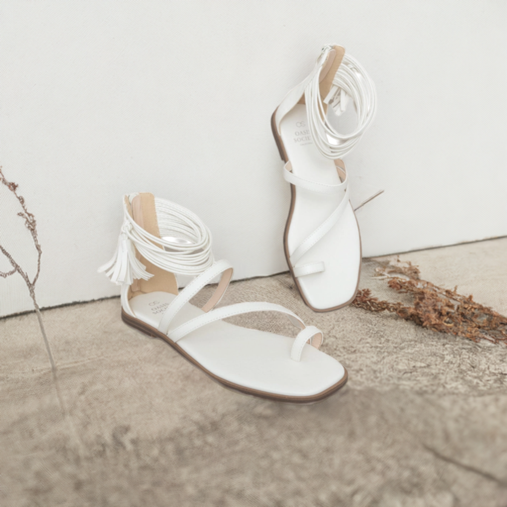 Oasis Society Abril White Strappy Ankle Wrap Sandal