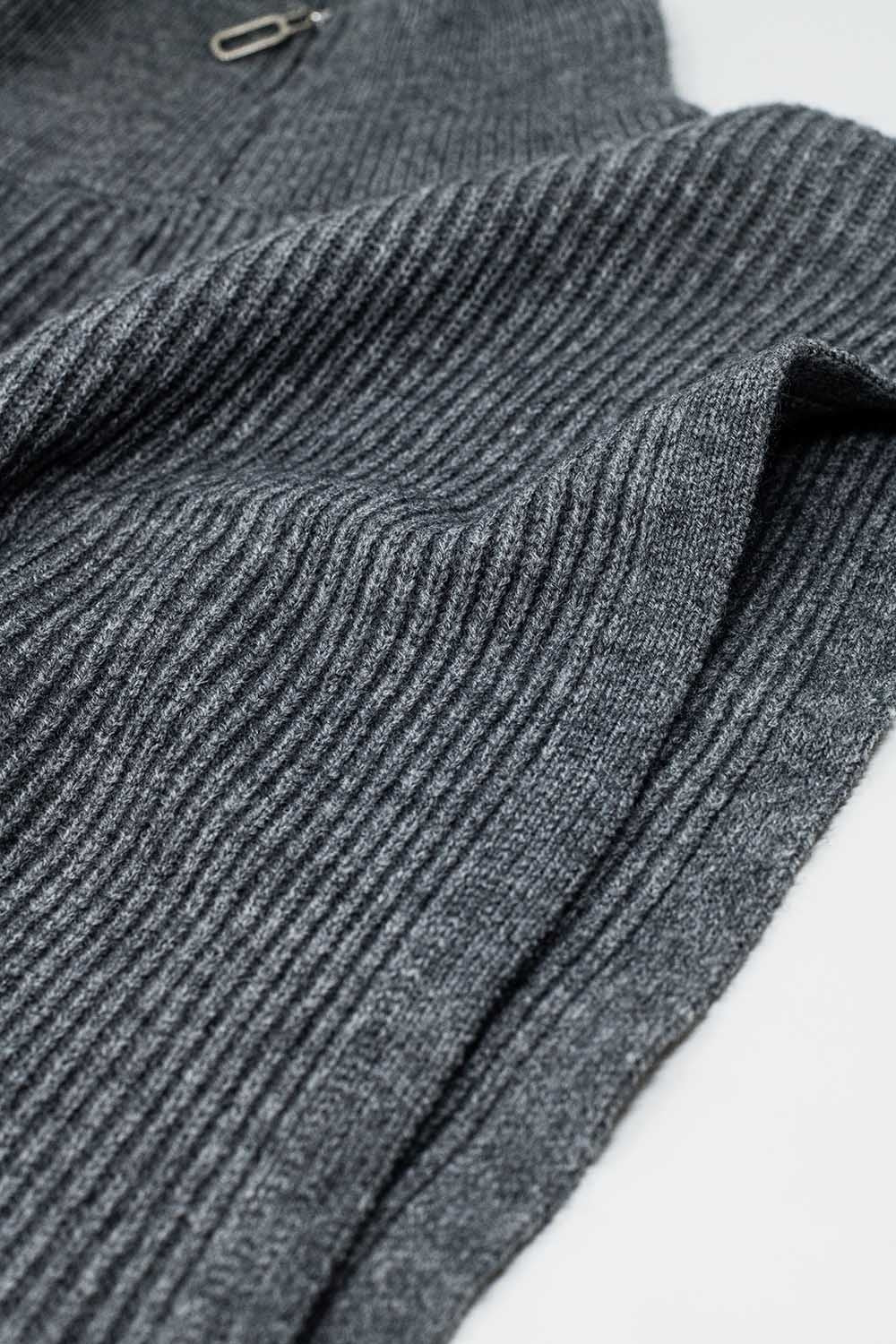 Grey Sleeveless Turtleneck Sweater with Zipper Closure