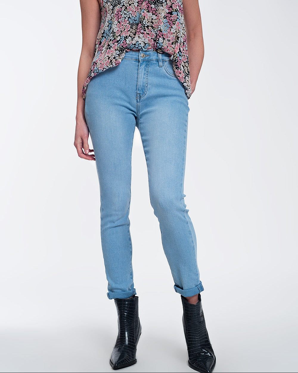 High-Waisted Jeans with Glitter