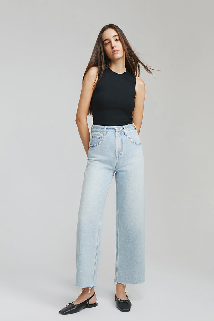 Moon Curve Raw Hem Crop Jeans | HJ129