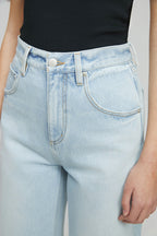 Moon Curve Raw Hem Crop Jeans | HJ129
